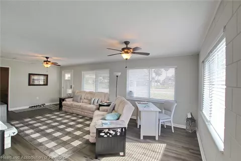Living - 1144 Lisa Ln, Okeechobee, FL 34974 photo 3 of 3
