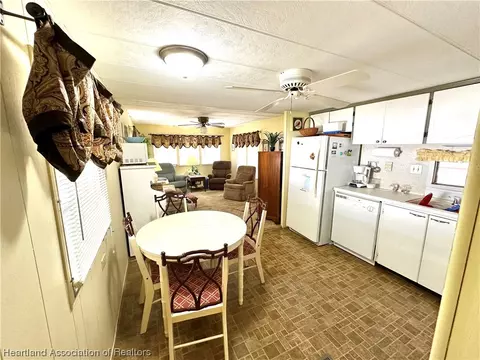 2821 Paradise Path, Sebring, FL 33870 photo 11