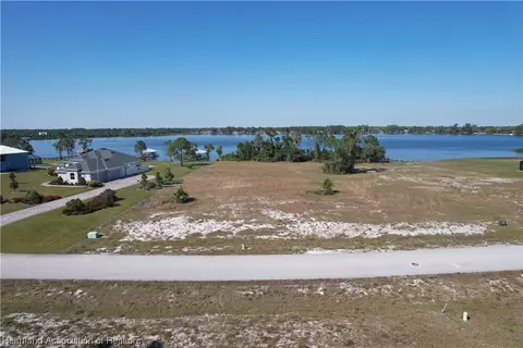 4012 Camp Shore Dr, Sebring, FL 33875 photo 2