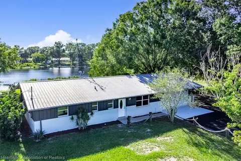 1709 Circle Dr, Lake Placid, FL 33852