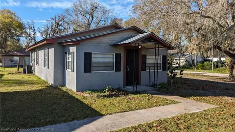 406 Hardee St, Bowling Green, FL 33834