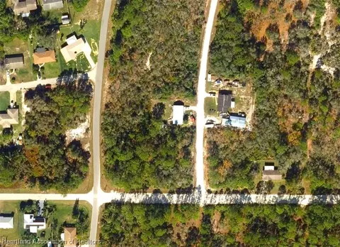 363 Fairfield Ave, Lake Placid, FL 33852