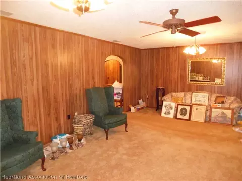Living - 6305 Snell Rd, Bartow, FL 33830 photo 2 of 6
