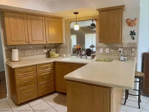 Kitchen - 4002 Duffer Rd, Sebring, FL 33872 photo 2 of 4