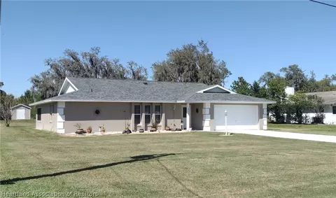Exterior - 4002 Duffer Rd, Sebring, FL 33872 photo 8 of 9