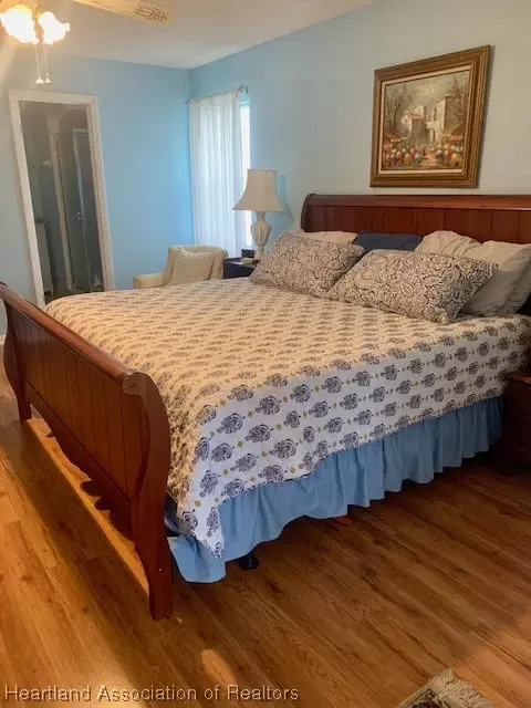 Bedroom - 4002 Duffer Rd, Sebring, FL 33872 photo 2 of 5