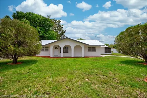 Exterior - 1313 Kerry Dr, Sebring, FL 33870 photo 7 of 11