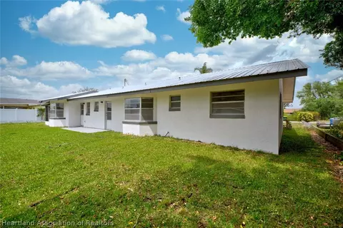 Exterior - 1313 Kerry Dr, Sebring, FL 33870 photo 10 of 11