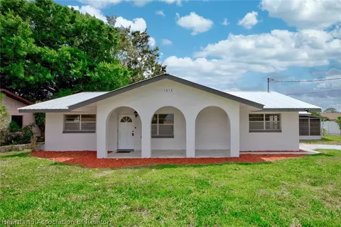 Exterior - 1313 Kerry Dr, Sebring, FL 33870 photo 5 of 11