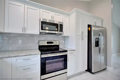 Kitchen - 307 Condor Ave, Sebring, FL 33870 photo 7 of 7