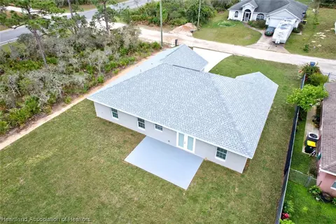 Exterior - 307 Condor Ave, Sebring, FL 33870 photo 4 of 10