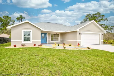 Exterior - 307 Condor Ave, Sebring, FL 33870 photo 2 of 10