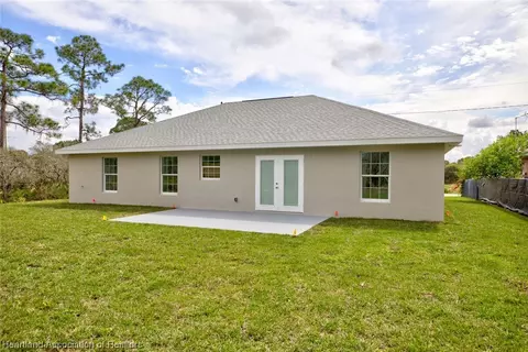 Exterior - 307 Condor Ave, Sebring, FL 33870 photo 7 of 10