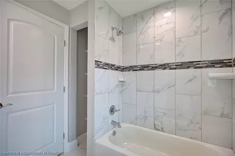 Bath - 307 Condor Ave, Sebring, FL 33870 photo 5 of 6