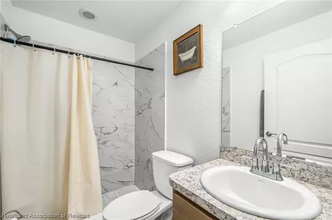 Bath - 4538 San Ignacio Dr, Sebring, FL 33872 photo 5 of 6