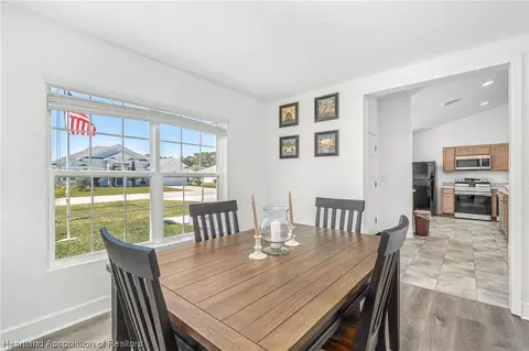Dining - 4538 San Ignacio Dr, Sebring, FL 33872 photo 4 of 4
