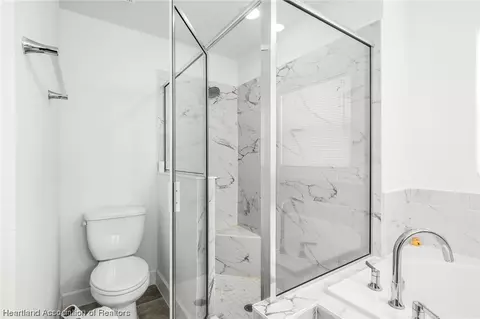 Bath - 4538 San Ignacio Dr, Sebring, FL 33872 photo 4 of 6