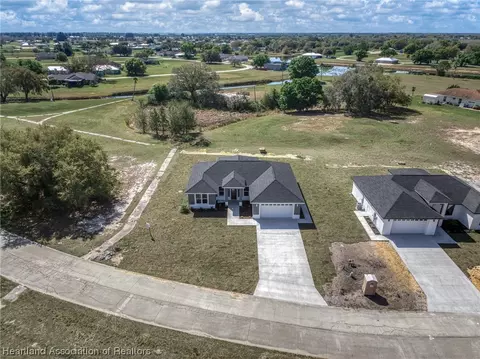 View/Area - 1304 Blue Heron Dr, Sebring, FL 33876 photo 1 of 4