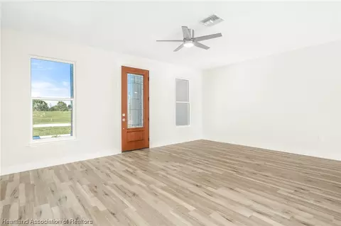 Bedroom - 1304 Blue Heron Dr, Sebring, FL 33876 photo 1 of 4
