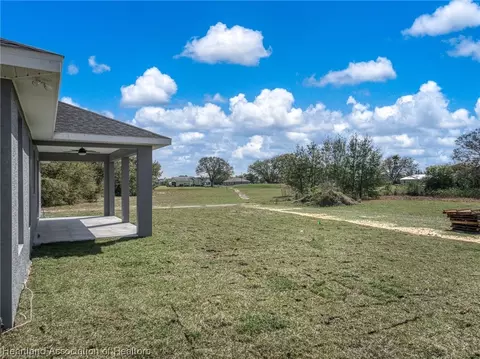 Exterior - 1304 Blue Heron Dr, Sebring, FL 33876 photo 5 of 7
