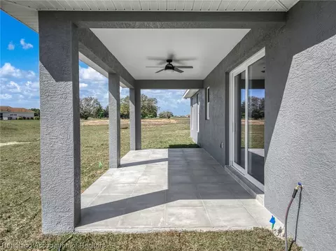 Exterior - 1304 Blue Heron Dr, Sebring, FL 33876 photo 3 of 7