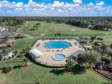 Exterior - 3875 Enchanted Oaks Ln, Sebring, FL 33875 photo 7 of 10