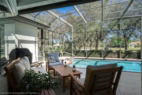Exterior - 3875 Enchanted Oaks Ln, Sebring, FL 33875 photo 4 of 10