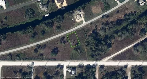 357 Parker St NE, Lake Placid, FL 33852