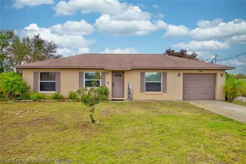 118 Hallmark Ave, Lake Placid, FL 33852