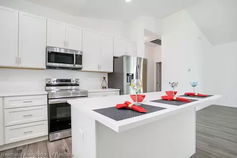 Kitchen - 4265 Cremona Dr, Sebring, FL 33872 photo 3 of 3