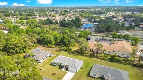 View/Area - 4265 Cremona Dr, Sebring, FL 33872 photo 4 of 6