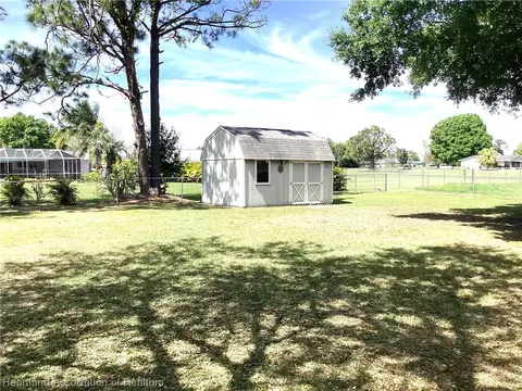 Exterior - 500 Cherry Tree Dr, Sebring, FL 33876 photo 8 of 14