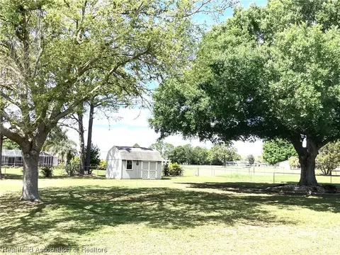 Exterior - 500 Cherry Tree Dr, Sebring, FL 33876 photo 2 of 14