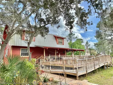 50 Rising R Rd, Lake Placid, FL 33852