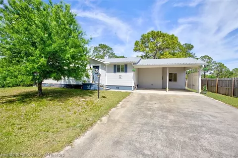 1820 Dahlia Ter, Sebring, FL 33875