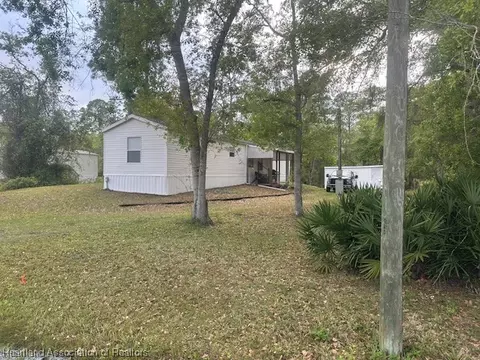 806 W Maxanna Blvd, Sebring, FL 33875