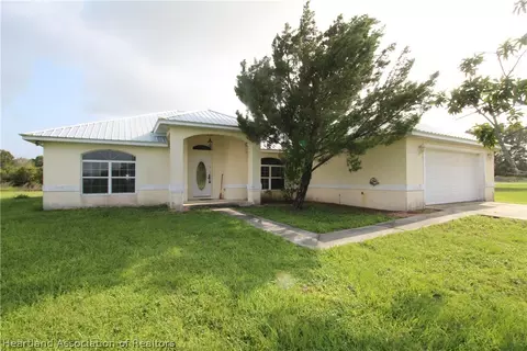 5380 NE 56th Pkwy, Okeechobee, FL 34972 photo 2