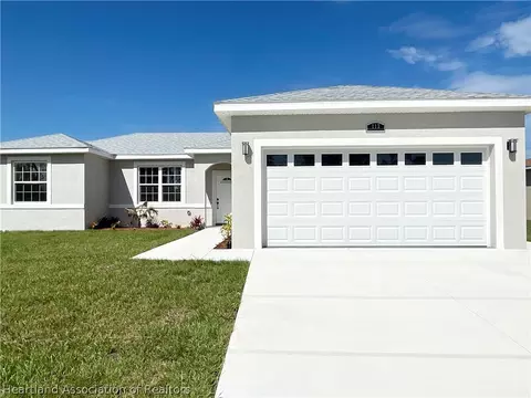 113 Fire Island Ave NE, Lake Placid, FL 33852