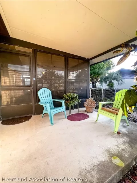 Exterior - 4924 Cricket Dr, Sebring, FL 33876 photo 8 of 21