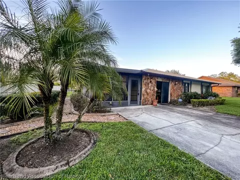 Exterior - 4924 Cricket Dr, Sebring, FL 33876 photo 3 of 21