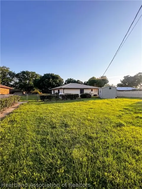 Exterior - 4924 Cricket Dr, Sebring, FL 33876 photo 19 of 21