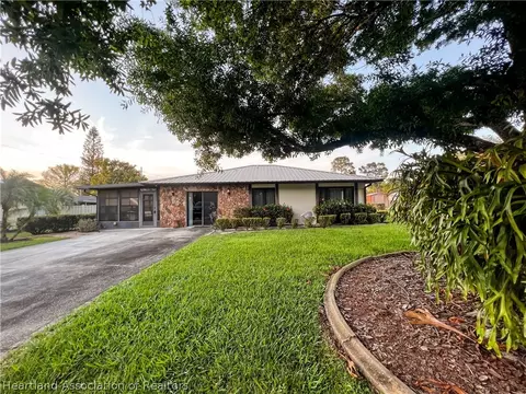 Exterior - 4924 Cricket Dr, Sebring, FL 33876 photo 2 of 21