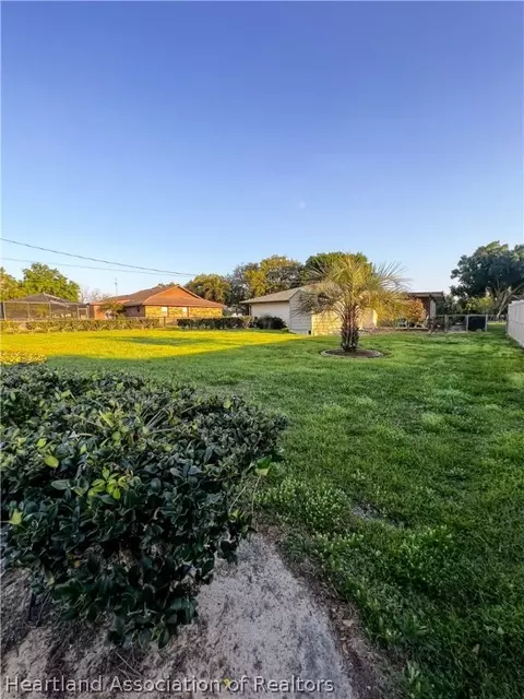 Exterior - 4924 Cricket Dr, Sebring, FL 33876 photo 15 of 21