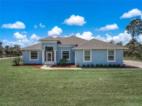 1369 Dry Tortugas St NE, Lake Placid, FL 33852