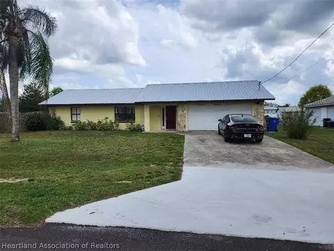 2016 N Larramore Rd, Avon Park, FL 33825