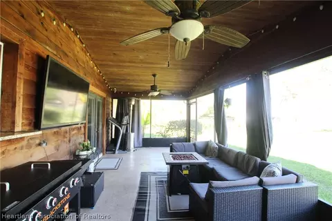 Exterior - 400 SW 85th Ave, Okeechobee, FL 34974 photo 7 of 10
