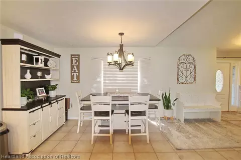 Dining - 400 SW 85th Ave, Okeechobee, FL 34974 photo 3 of 3