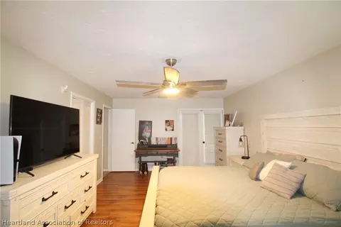 Bedroom - 400 SW 85th Ave, Okeechobee, FL 34974 photo 3 of 10