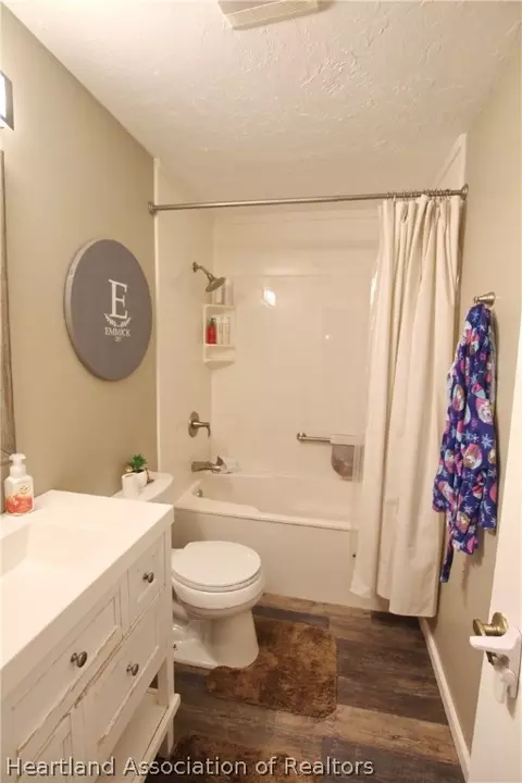 Bath - 400 SW 85th Ave, Okeechobee, FL 34974 photo 5 of 6