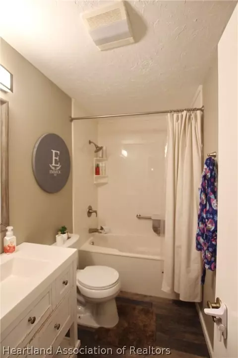 Bath - 400 SW 85th Ave, Okeechobee, FL 34974 photo 6 of 6